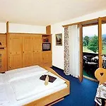 Hotel Alpenhof