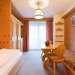 Hotel Alpenhof Wallgau