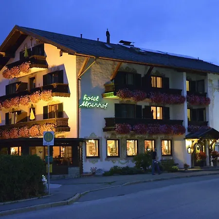 Hotel Alpenhof 3*
