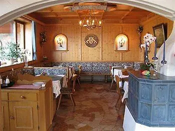 Alpenhof מלון 3*