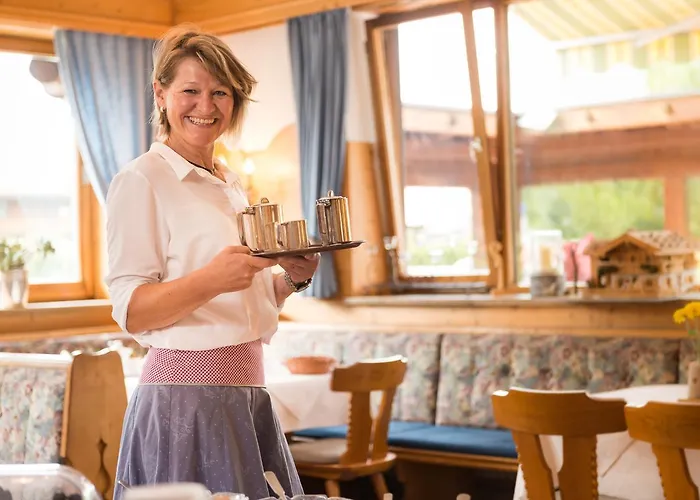 מלון Alpenhof 3*